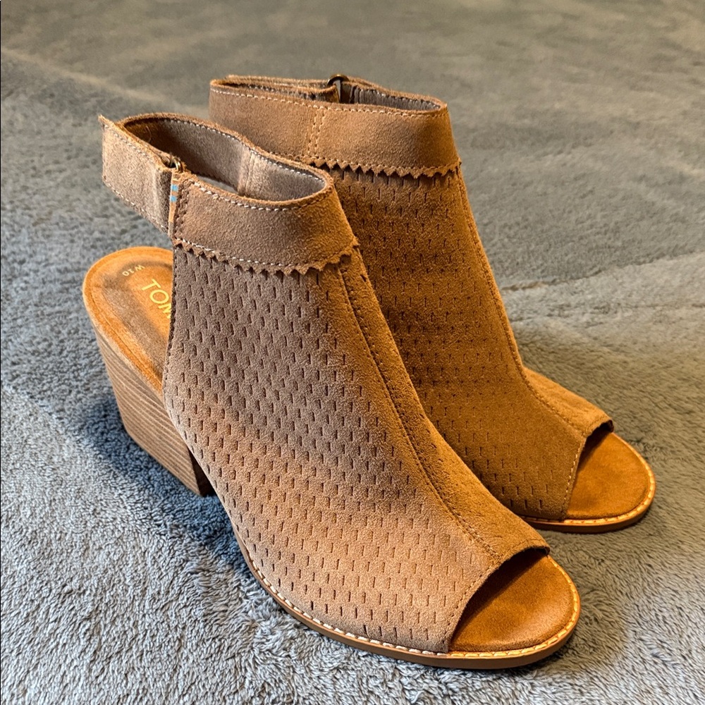 Toms Tan Peep-Toe Heeled Boots Bootie Leather Suede Size 10